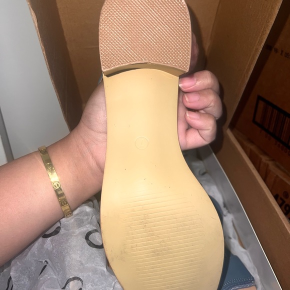 Sandals - Picture 4 of 4